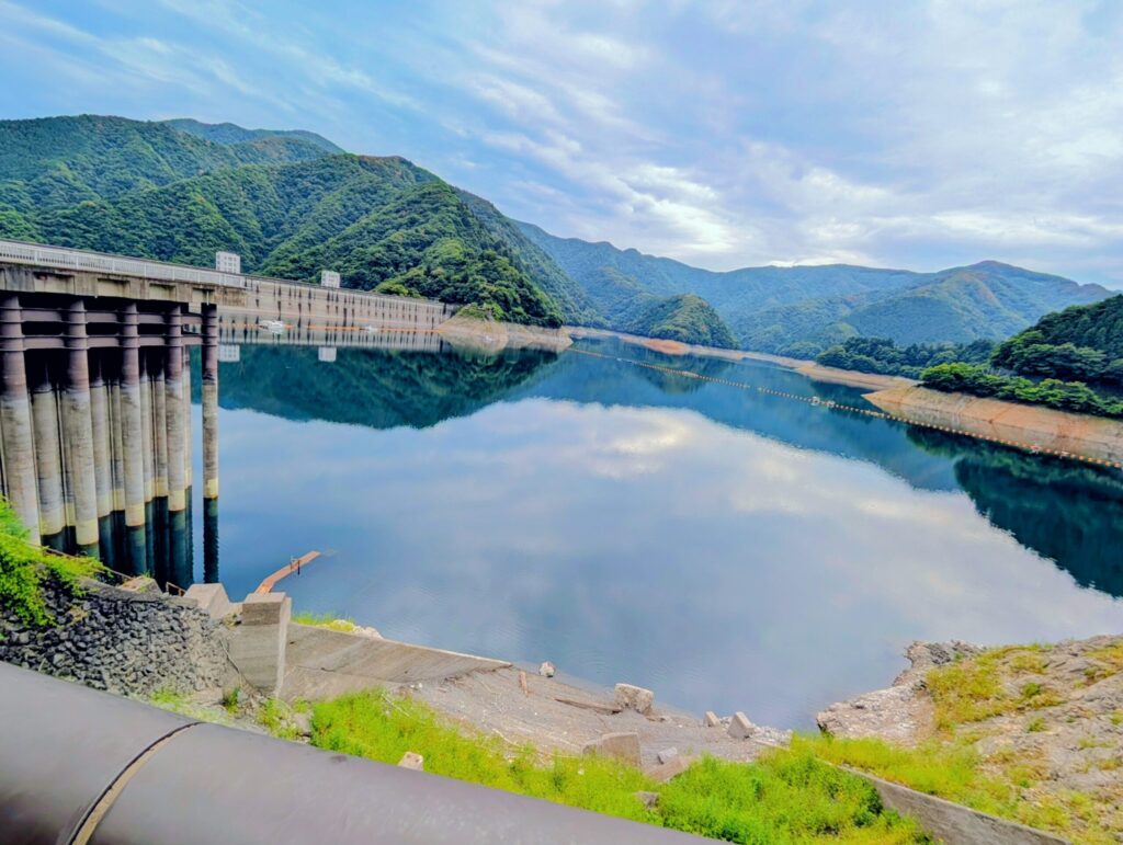 奥多摩湖の風景