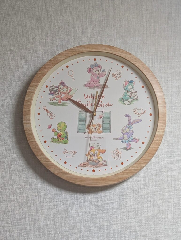 ダッフィー＆フレンズの掛け時計
