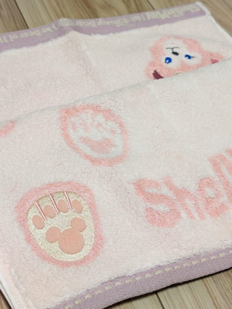 シェリーメイのフェイスタオルと足裏マークの写真