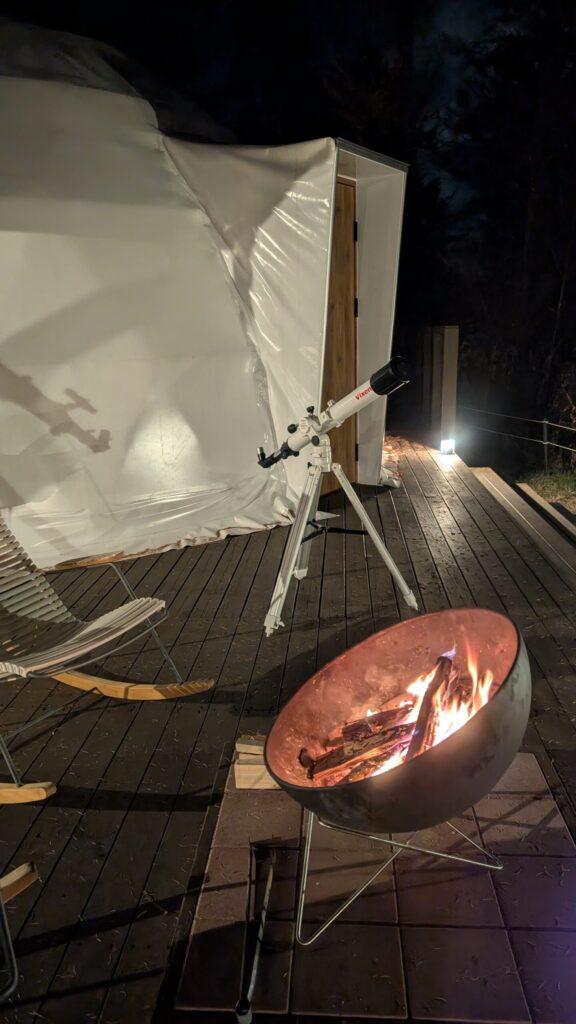 グランピングでの焚火